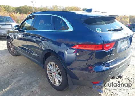 2017 Jaguar F-Pace 35T Prestige from USA, damaged, VIN SADCK2BV5HA085195